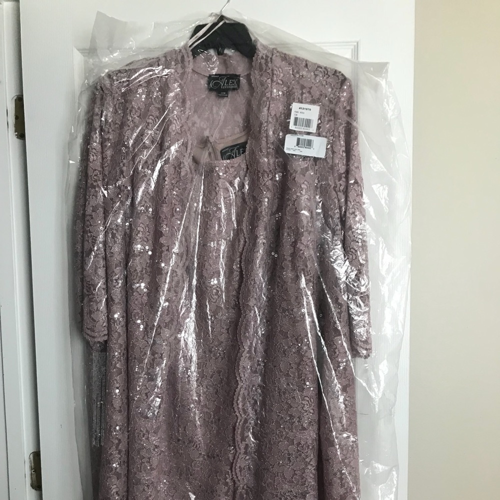 ALEX EVENING WOMEN’S TEA LENGTH DRESS & JACKET
